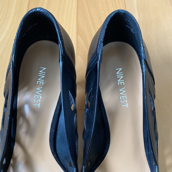 Nine West Black Leather Pumps - Picture 6 of 8